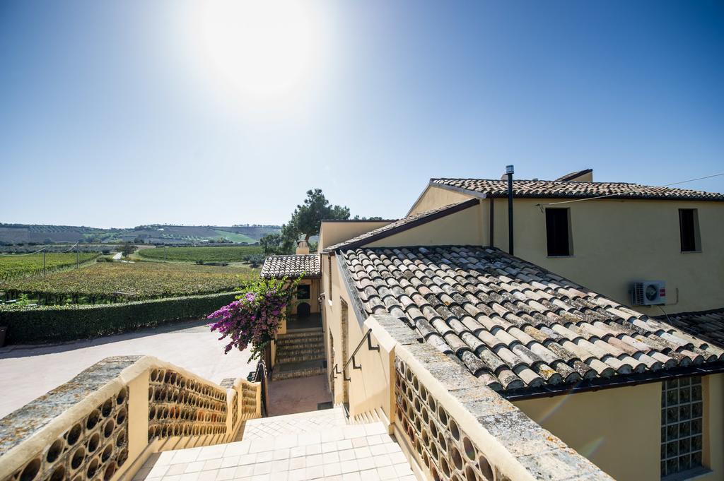Masseria Del Vino ลอเรโต อาปรุนติโน ภายนอก รูปภาพ